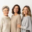 Naisten neuleet Siirry ryhmään Naisten neuleet