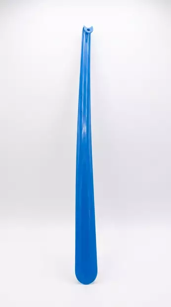 Kenkälusikka muovia 76 x 4 cm - Kenkienhoitoaineet - 6438506020354 - 1