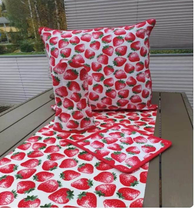 Kaitaliina Mansikka 40x130cm - Keittiötekstiilit - 6438159911054 - 1