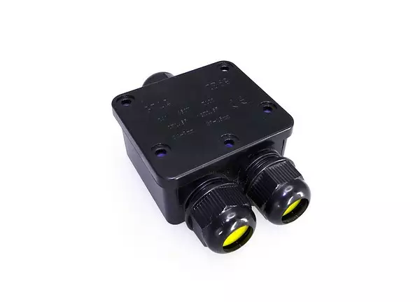 JAKORASIA 3-OS. IP68 24A 450V - Sähkörasiat - 6438140916235 - 1