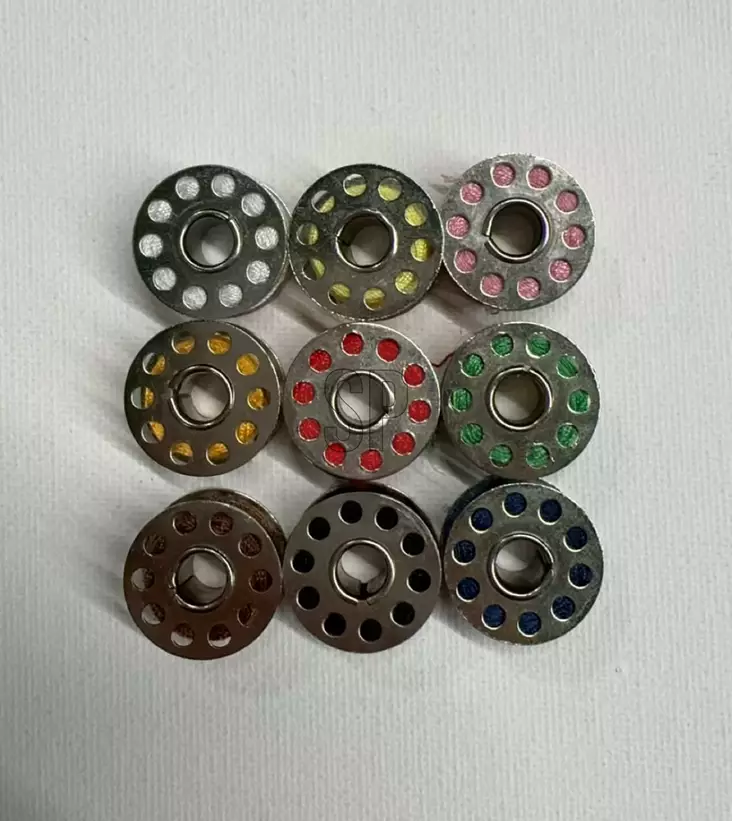 Ompelukoneen puola 9 kpl/pkt - Ompelulangat - 8721037492546 - 1