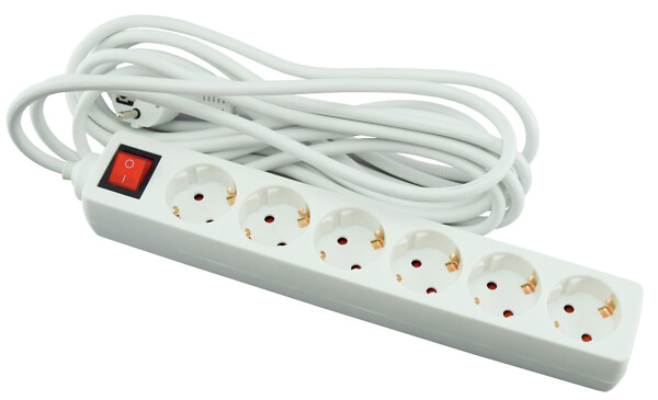 JATKOJOHTO 6 OS. 3 M KYTKIMELLÄ VALK. - Jatkojohdot - 6438159056267 - 1