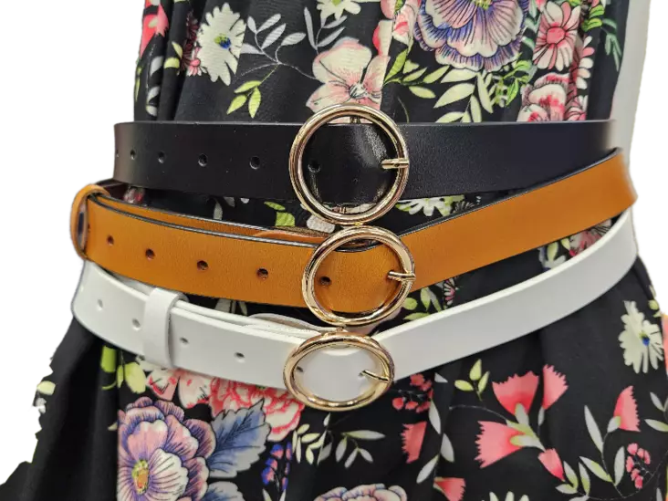 N nahkavyö 115x2,8 cm - Naisten vyöt - 6438159386708 - 1