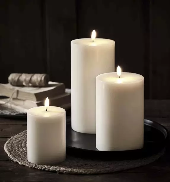 LED KYNTTILÄ 3D LIEKILLÄ 7,5 X 10 cm - LED-kynttilät - 6438159292108 - 1