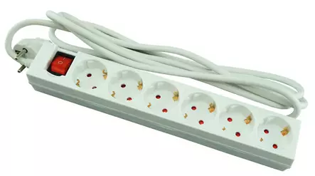 JATKOJOHTO 6 OS. 1,5 M KYTKIMELLÄ VALK. - Jatkojohdot - 6438159056199 - 1