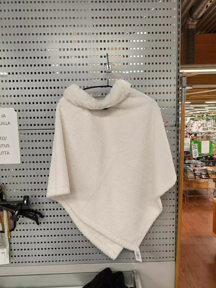 TEKOTURKIS PONCHO luonnonvalkoinen - Naisten neuleet - 6438159381239 - 1